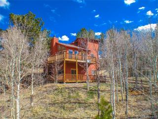 615 Aspen Ln, Arvada, CO 80422-6700