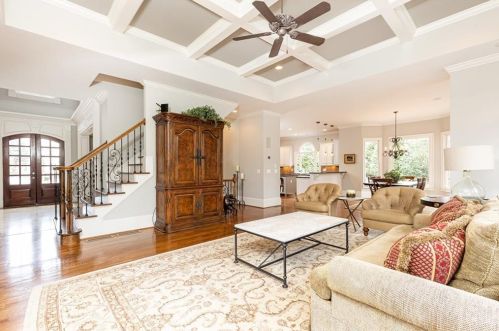 700 Glengate Pl, Atlanta GA  30328-7257 exterior