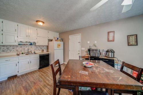 126 Ashland Dr, Stockbridge GA  30281-1769 exterior