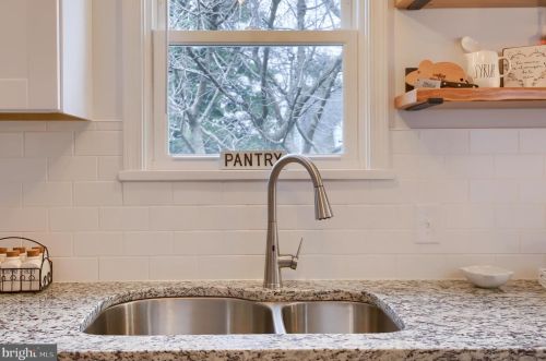 139 Montrose Ave, Lancaster PA  17603-6617 exterior