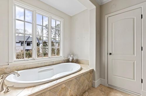 395 Beverly Rd, Atlanta GA  30309-2728 exterior