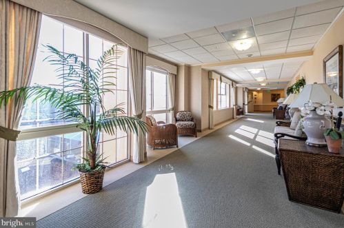 2301 Windrow Dr, Princeton, NJ 08540-5020