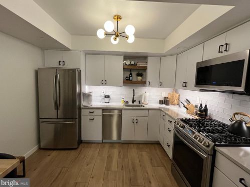 79 Chambord Ct, Trenton, NJ 08619-4708