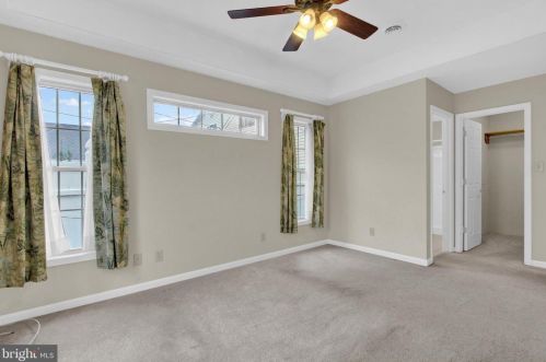 32 Moul Ave, Hanover PA 17331-2080 exterior