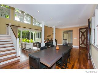 636 Honua St, Honolulu HI  96816-4904 exterior