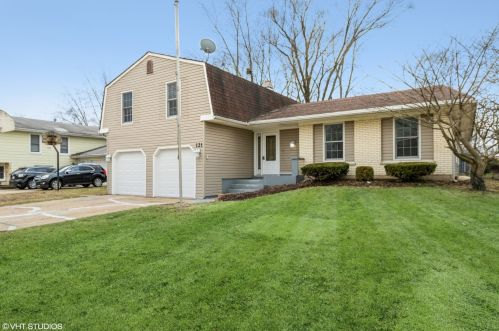 121 Richmond Dr, Lemont IL  60440-2736 exterior