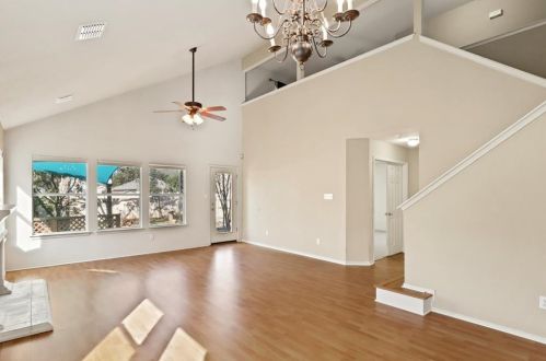 9408 Bernoulli Dr, Austin TX  78748-5041 exterior