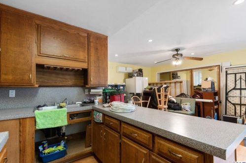 1925 Vassar St, Glendale CA  91204-2926 exterior