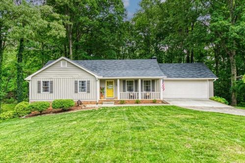 2273 Hillbriar Dr, Buford, GA 30518-3610