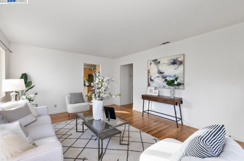 1381 Marybelle Ave, San Leandro CA 94577-2319 exterior