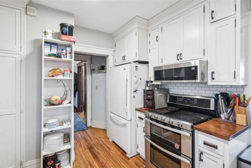 686 Duluth St, Saint Paul MN  55106-4710 exterior