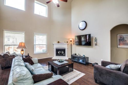 2402 Winter Trl Dr, Conroe TX  77304-2160 exterior