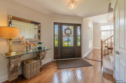 1124 Oxford Ln, South Elgin, IL 60177-2736