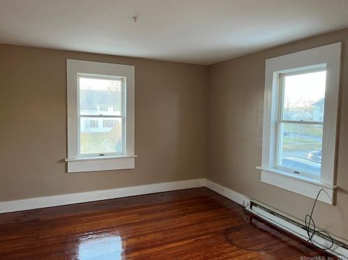 82 Prospect Ave, Killingly CT  06239-2734 exterior