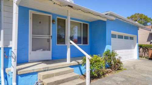 4 Canada Ct, San Rafael, CA 94903-3901