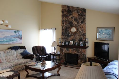 1330 Fathom Dr, Oxnard, CA 93035-2331