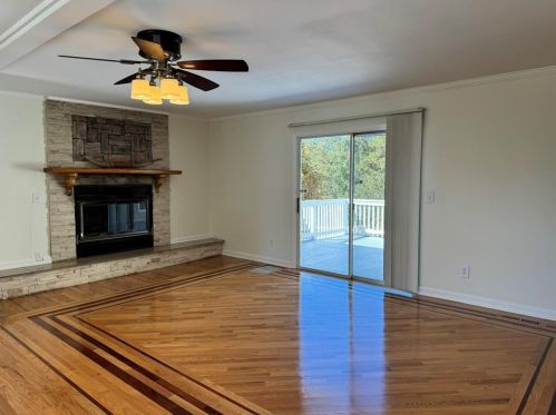 1890 Jimmy Dodd Rd, Buford GA  30518-2220 exterior