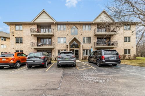 5120 Shadow Creek Dr, Oak Forest, IL 60452-3868