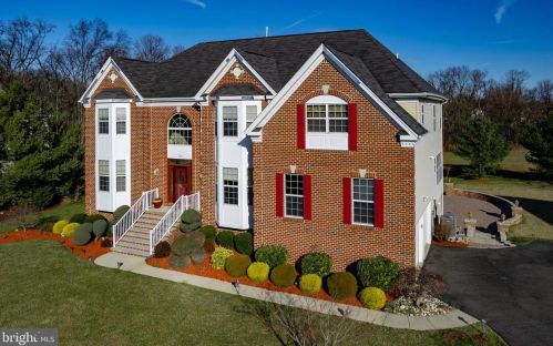 226 Leffler Cir, Florence, NJ 08518-4000