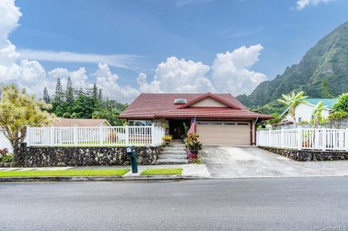 47-588 Nukupuu St, Kaneohe, HI 96744
