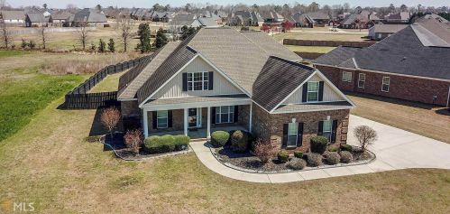2023 Hiwassee Dr, Bonaire, GA 31005-2509