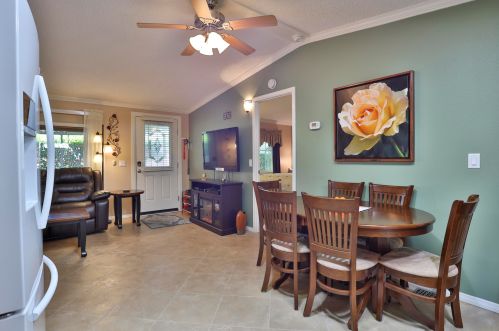 219 Raincloud St, Palm Springs, CA 92264-7855