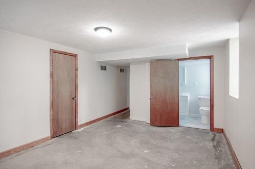 100 Finchley Ct, Atlanta GA  30328-2034 exterior