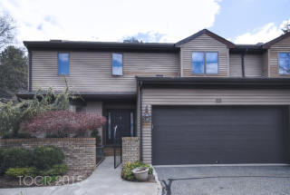 171 Van Winkle Ln, Mahwah, NJ 07430-1591