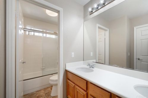 1430 Stanislaus Dr, Chula Vista CA  91913-1478 exterior