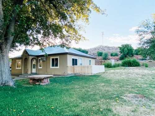 80 Main St, Leeds UT 84746-8001 exterior