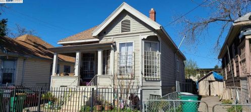 1409 Oak St, Stockton, CA 95203-2607