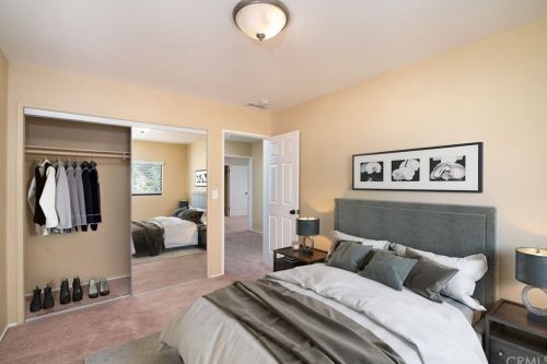 1013 Lyon St, Santa Ana CA 92701-3225 exterior