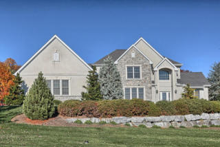 1360 Jasmine Ln, Lancaster, PA 17601-7139