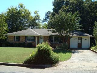 118 Larkwood Cir, Euharlee, GA 30120-3842