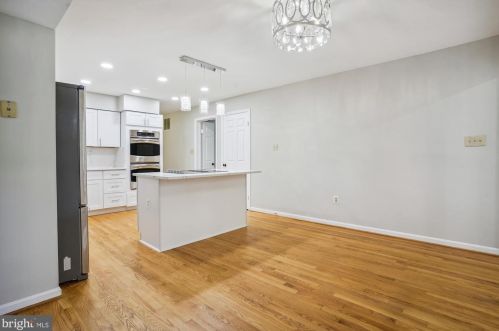 13015 Montpelier Ct, Woodbridge VA  22192-3356 exterior
