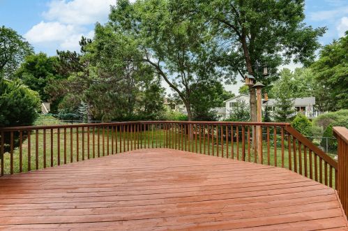 1417 Indian Oaks Trl, Saint Paul MN  55112-1963 exterior