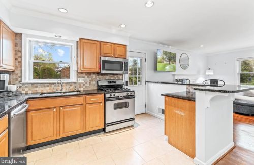 5225 Heming Ave, Springfield VA  22151-2942 exterior