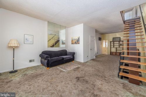 1424 Jackson St, Philadelphia PA  19145-3941 exterior