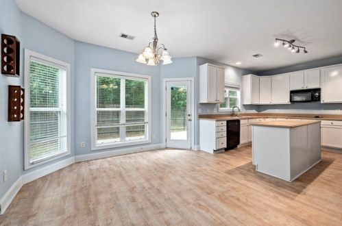 520 Mount Gerizim Rd, Mableton GA  30126-6410 exterior
