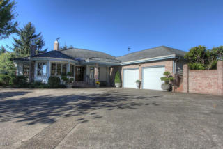 750 Marine Ct, Newport, OR 97365-4204