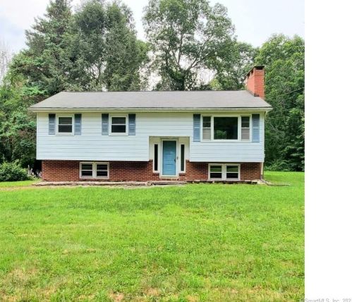 186 New London Rd, Colchester, CT 06420-4022