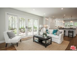 12117 La Casa Ln, Los Angeles, CA 90049-1529