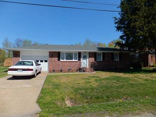 2732 George Dr, Chesapeake, VA 23323-3405