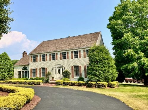 610 Sunrise Way, Branchburg, NJ 08853-4109