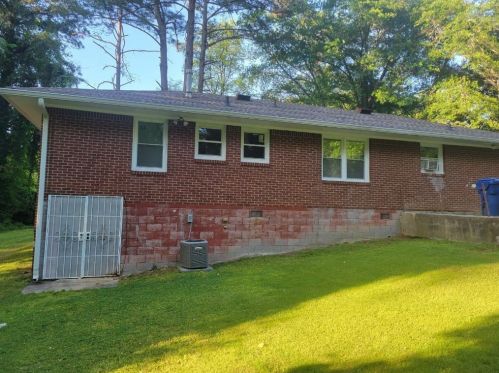4140 Campbellton Rd, Atlanta GA  30331-5830 exterior