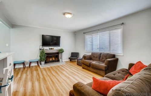 1615 Angelus Ave, Lemon Grove, CA 91945-4005