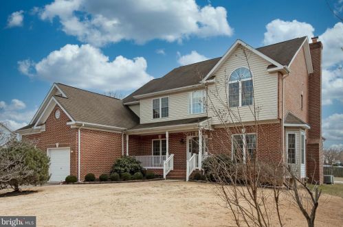 7337 Hooes Rd, Springfield, VA 22150-4408
