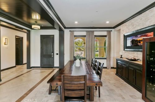 16105 Mariposa Ave, Riverside CA  92504 exterior