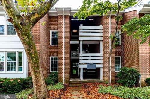 11116 Beaver Trail Ct, Herndon VA  20191-4317 exterior