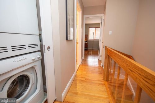 427 16 St, Philadelphia PA  19146-1657 exterior